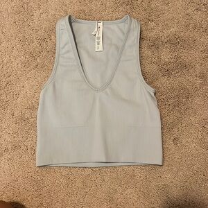 Athleta v neck cropped tank top